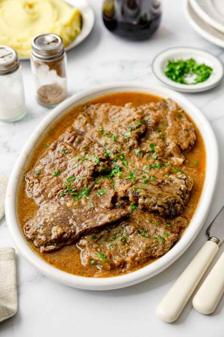 Thin Sliced Round Steak with Onion Sauce