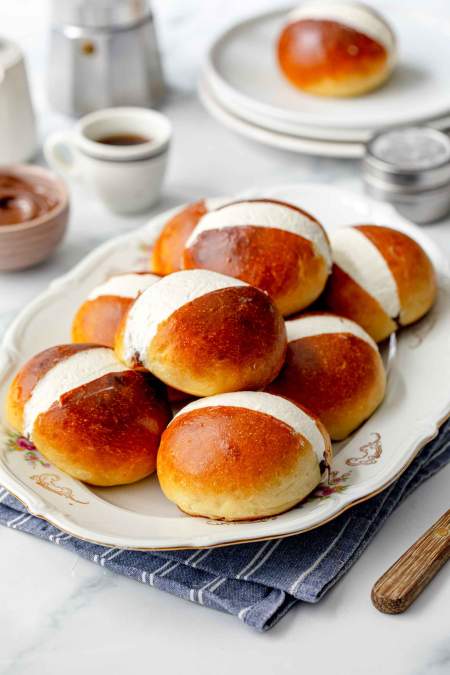 Maritozzi (Roman Pastry)