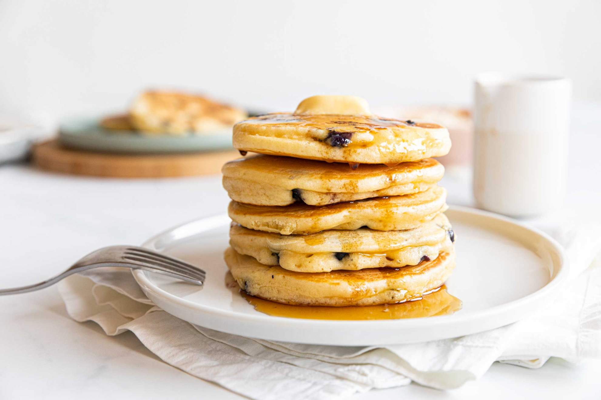 Fluffy Blueberry Pancakes with Kefir (video) | Jernej Kitchen