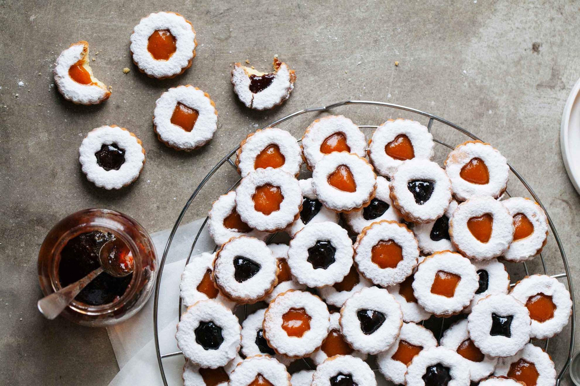 Brittle linzer cookies with marmalade | Jernej Kitchen