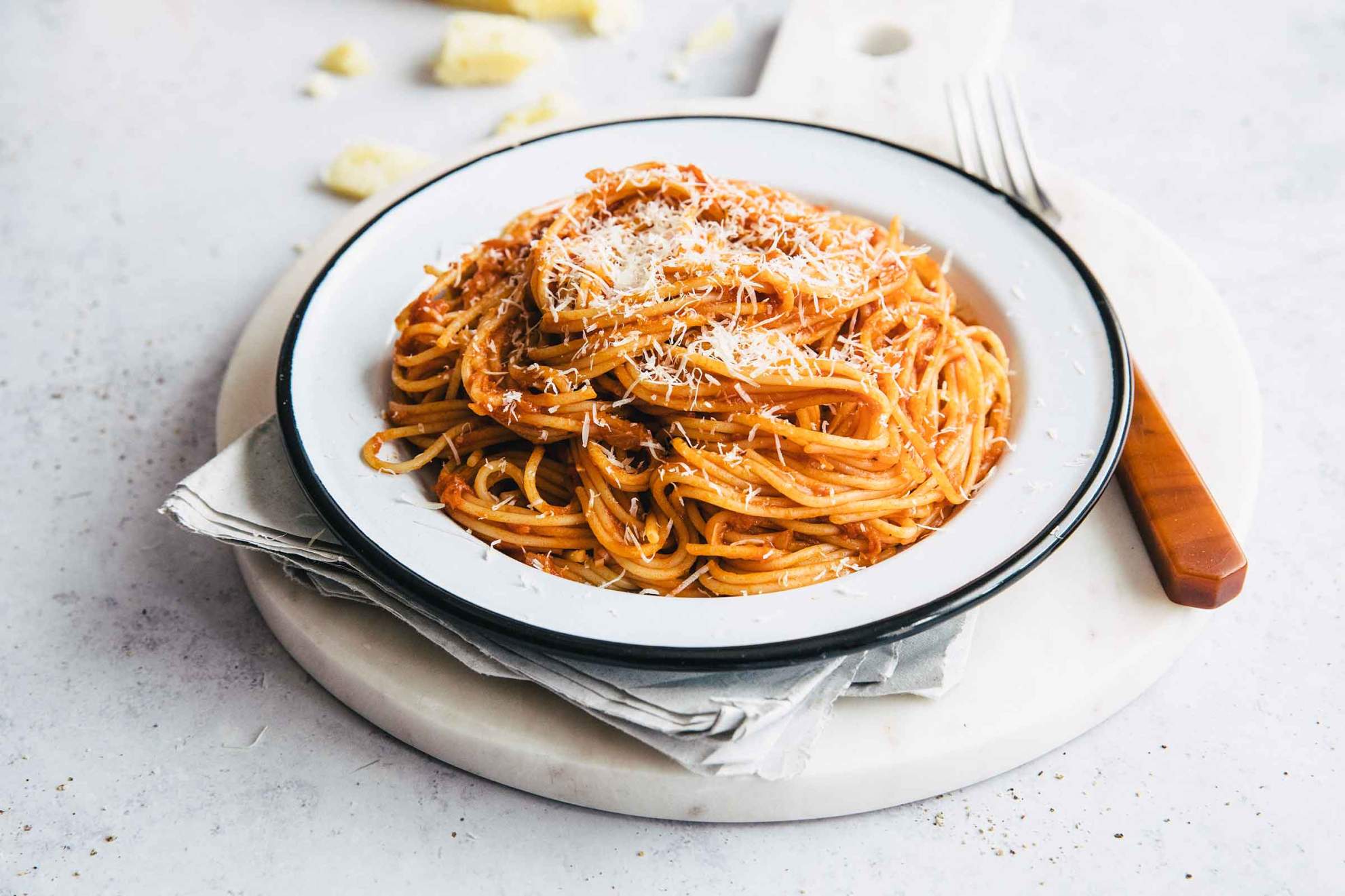Spaghetti Marinara (Easy Tomato Pasta Sauce) | Jernej Kitchen