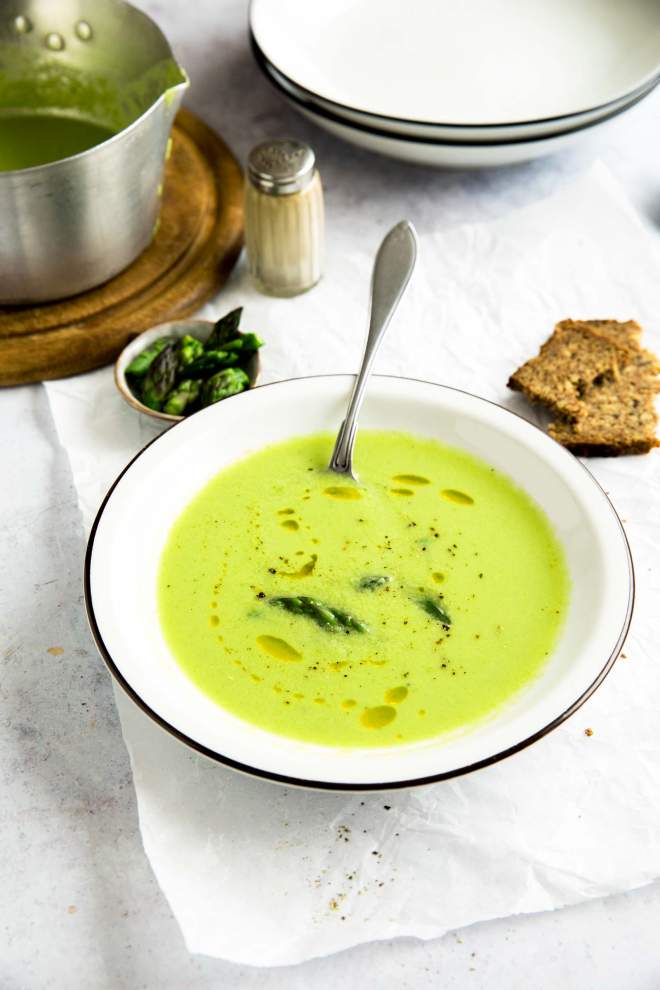 Creamy Vegan Asparagus Soup