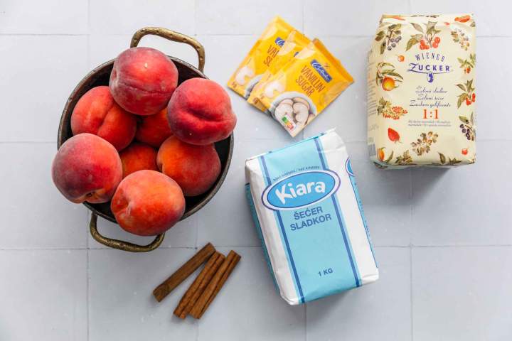 sestavine za breskov kompot