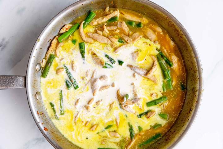Creamy Chicken with Asparagus