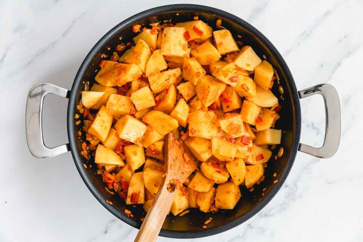 How to make Potato Goulash with Sausage