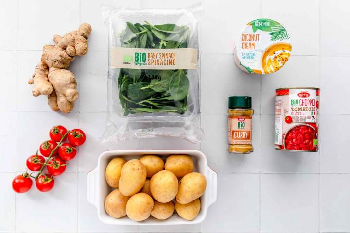 Potato Spinach Curry - ingredients