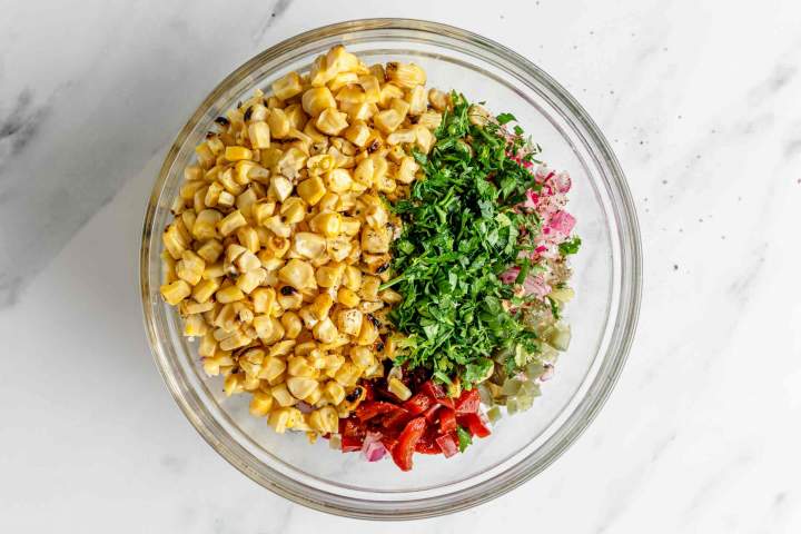 making fresh corn salsa