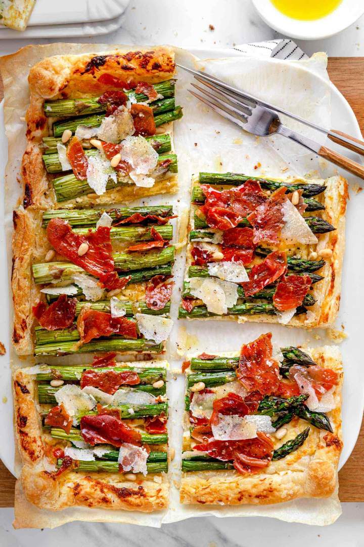Asparagus Tart with Prosciutto