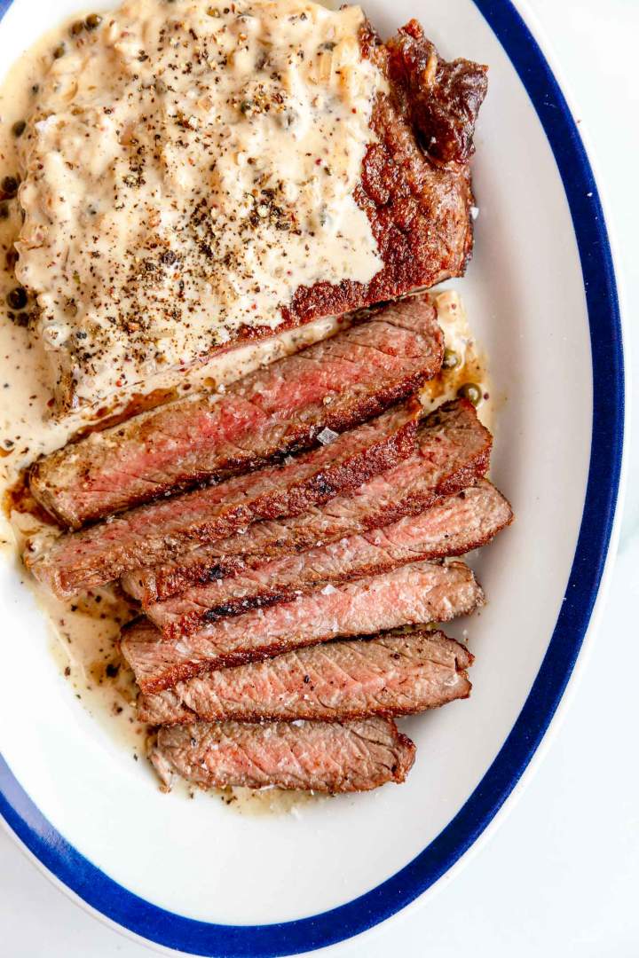 Ribeye steak v poprovi omaki