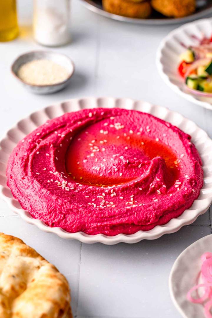 Beetroot hummus
