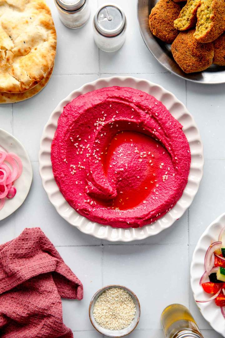 Beetroot hummus