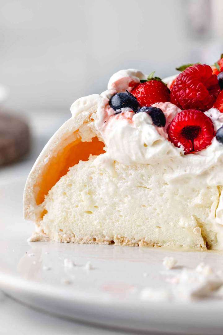 Pavlova z jagodičevjem
