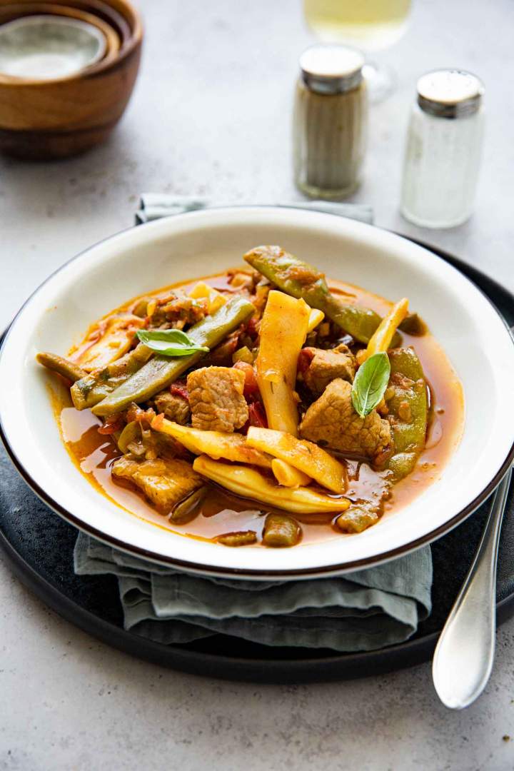 Pork stew or Etli Taze Fasülye