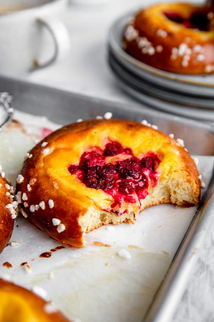 Vanilla Brioche Buns with Raspberries