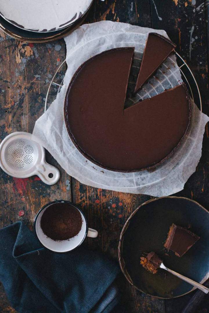 Buckwheat pie with chestnuts, caramel and chocolate