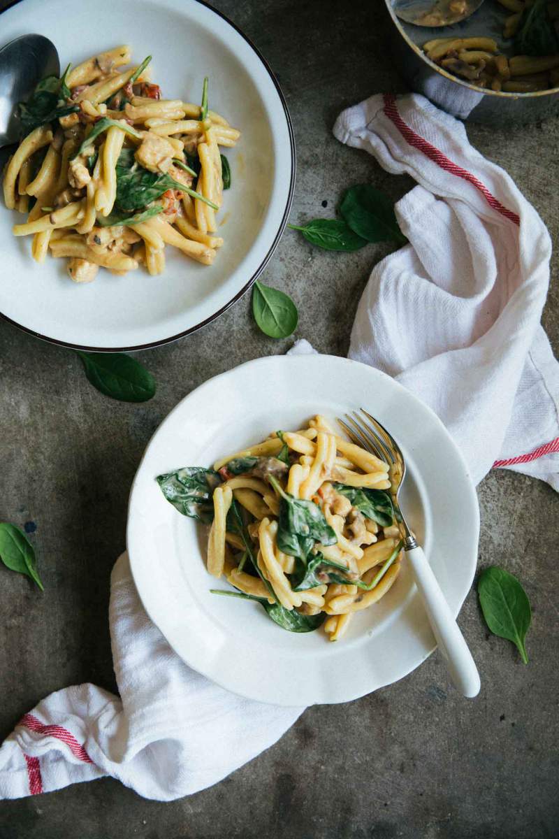 Chicken florentine pasta with baby spinach