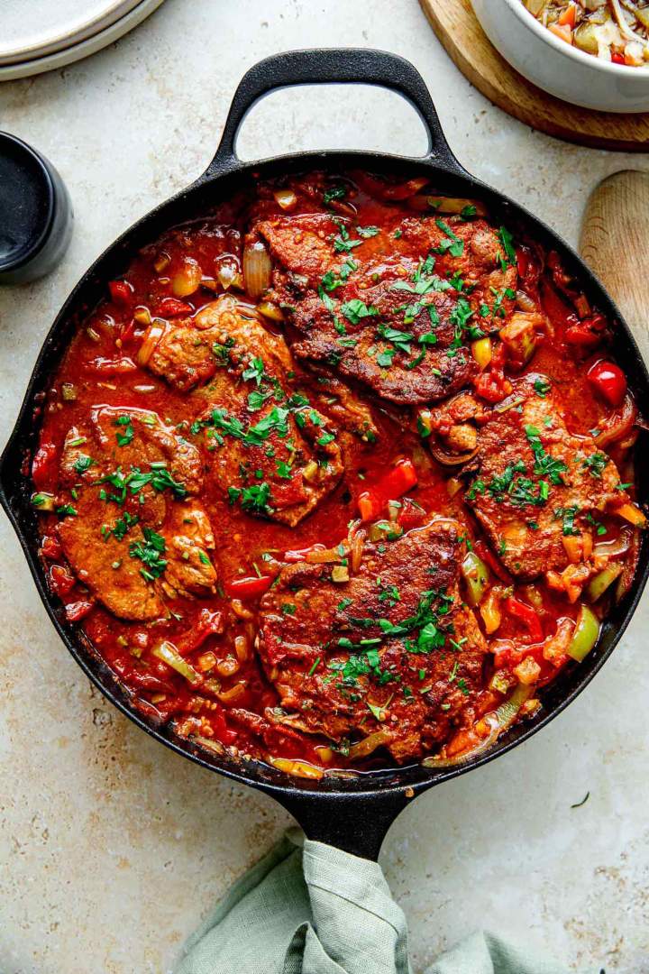 Pork Shoulder Steak with Pepper Sauce