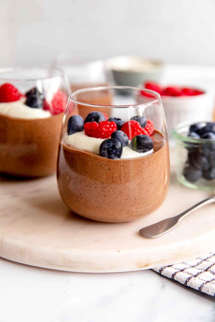 Overnight Čokolino with Berries