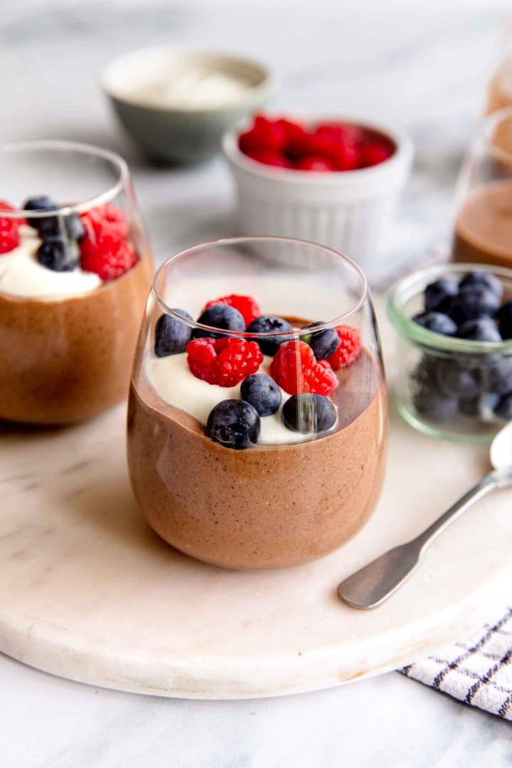Overnight Čokolino with Berries