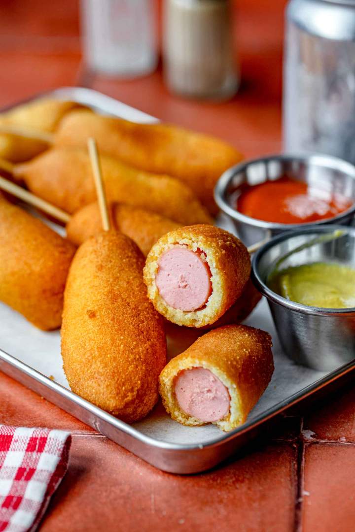 Hrenovke v koruznem testu (Corn Dog) 