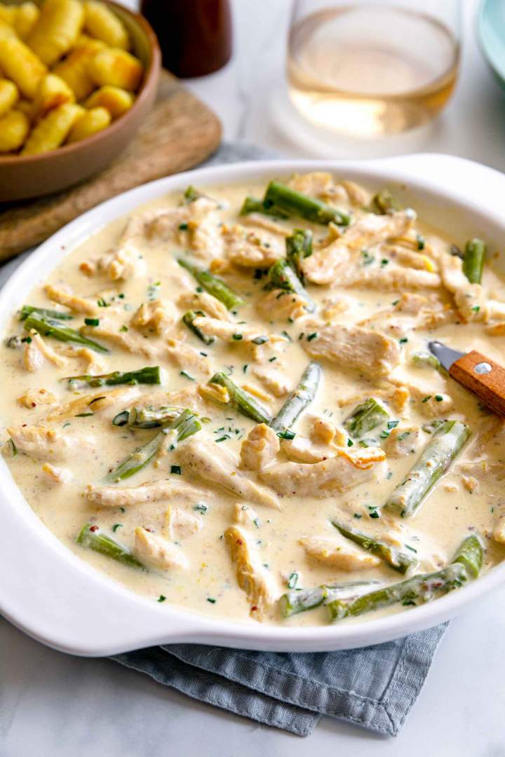 Creamy Chicken with Asparagus