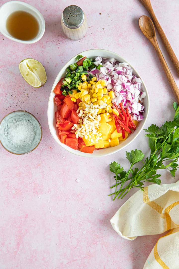 Mango salsa ingredients