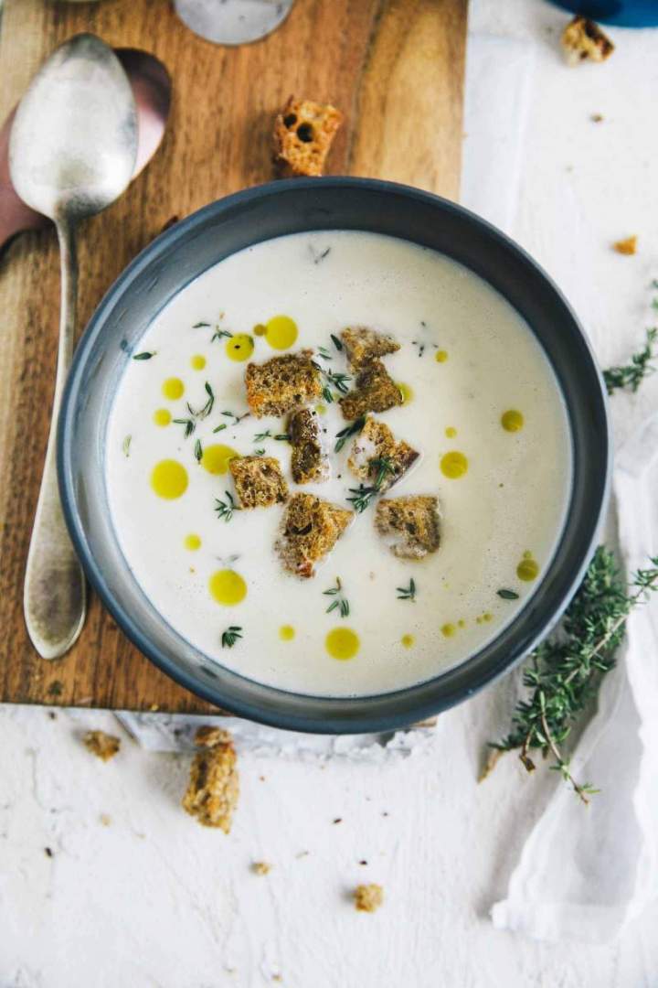 Garlic Soup With Croutons | jernejkitchen.com