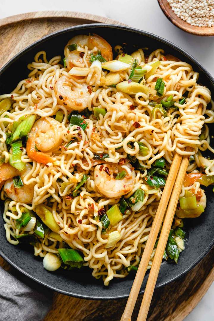 Ginger Scallion Noodles with Shrimp