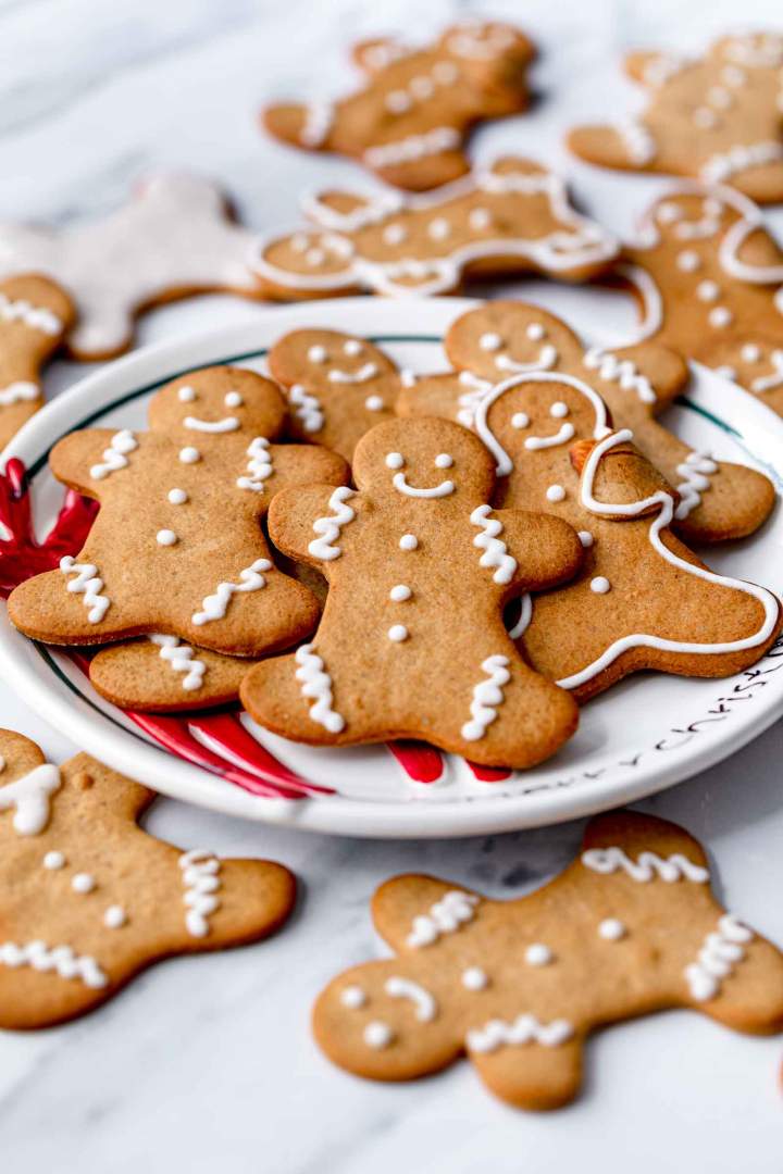 Ingverjevi piškoti (Gingerbread)