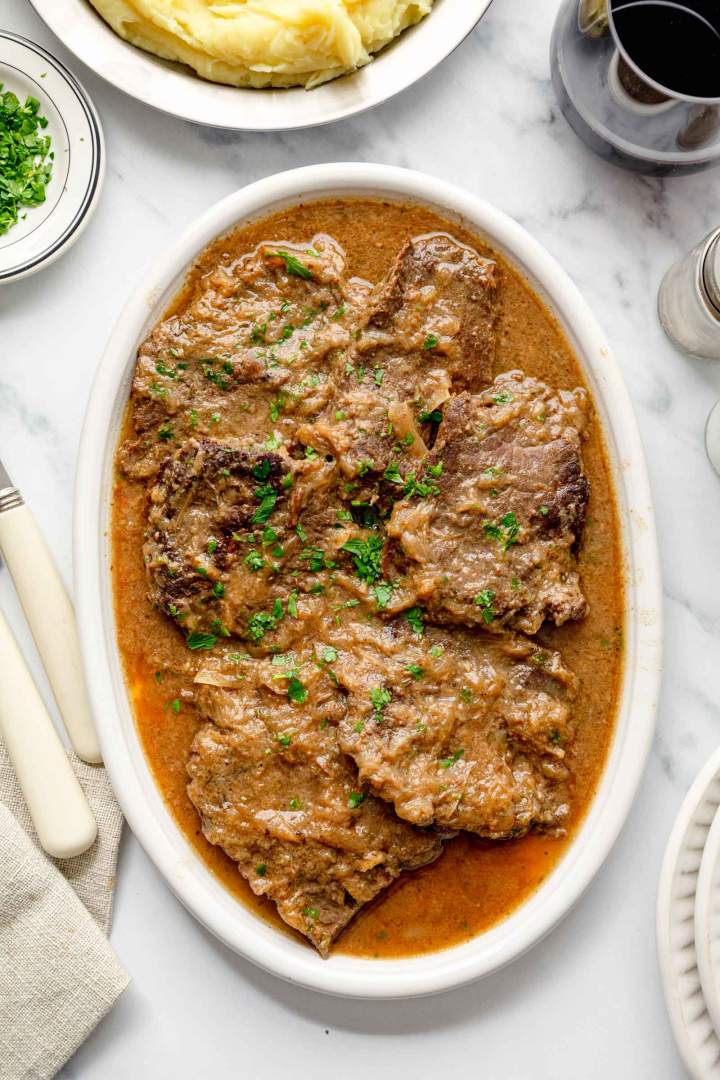 Thin Sliced Round Steak with Onion Sauce