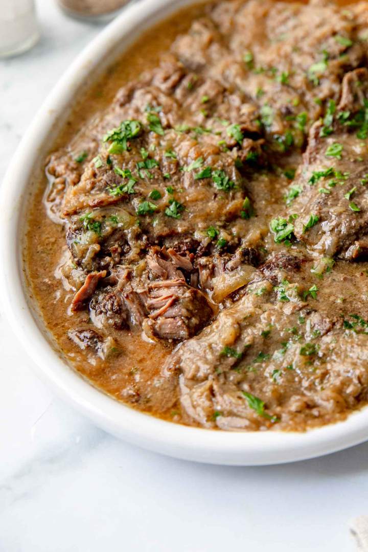 Thin Sliced Round Steak with Onion Sauce