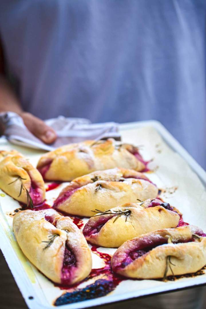 Baked Grape wraps with rosemary