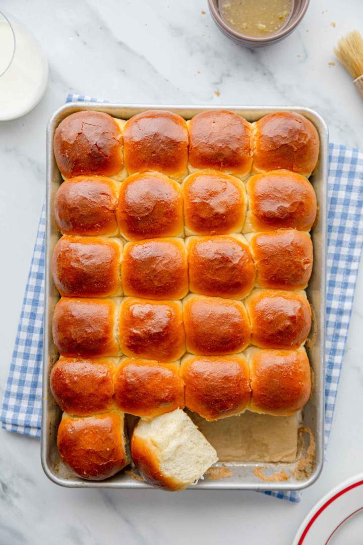 Mini mlečni kruhki – puhasti domači kruhki