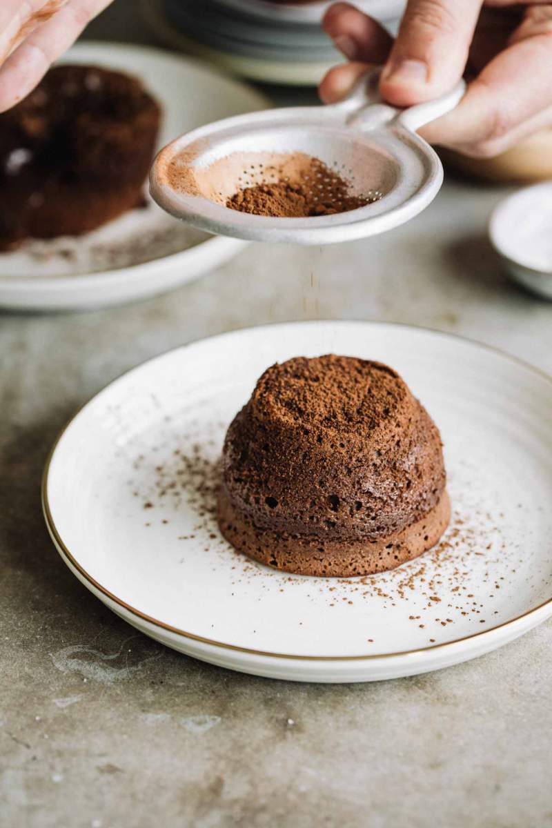 Dusting Molten Chocolate Lava Cakes