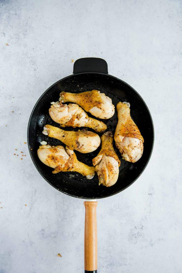 Oven Baked Chicken Drumsticks with Chickpeas