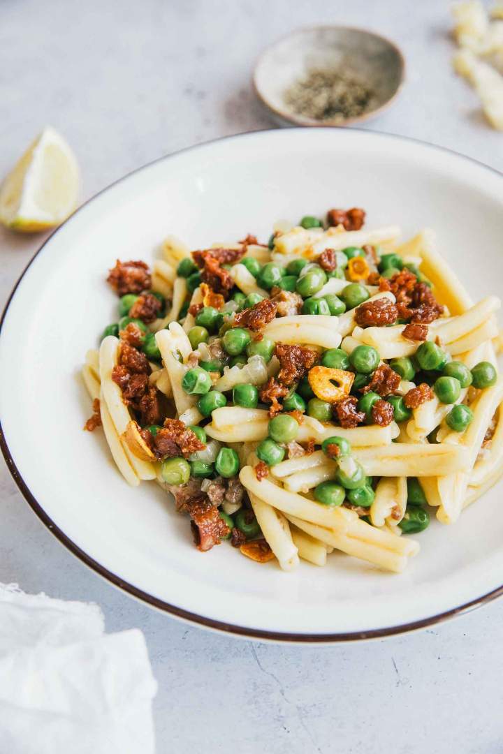Healthy Pea Pasta with Chorizo