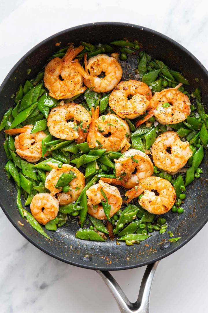 Pan-fried shrimp with snap peas