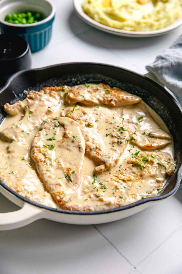 Chicken Cutlets in Cream Sauce