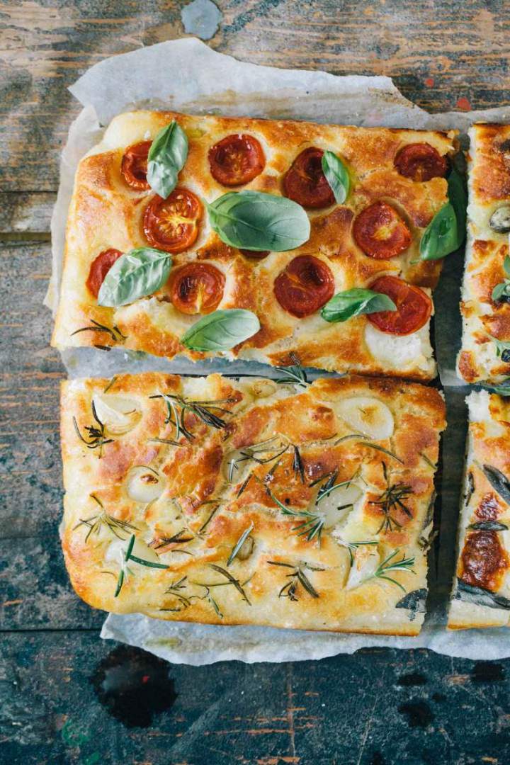 Krompirjeva fokača (focaccia) s štirimi slastnimi nadevi