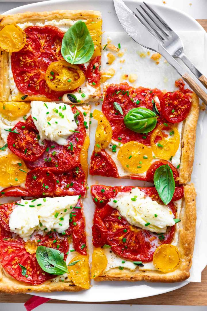 Puff Pastry Tomato Tart with Mozzarella recipe