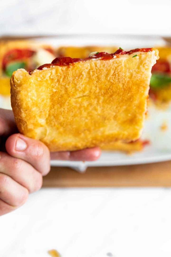 Crispy and crunchy puff pastry tomato tart