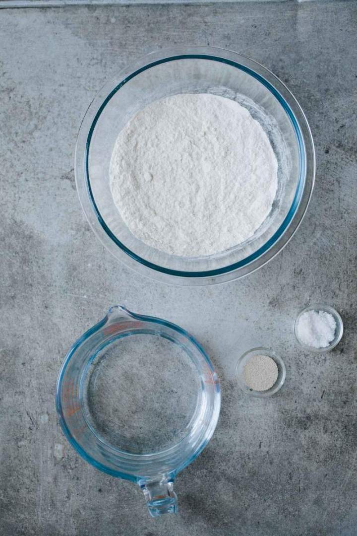 Ingredients for a Quick pizza dough (crust)