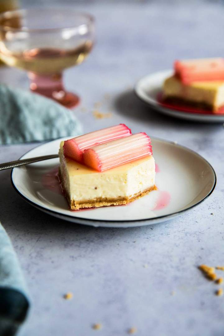 Creamy and light Vanilla Cheesecake Bars with Rhubarb