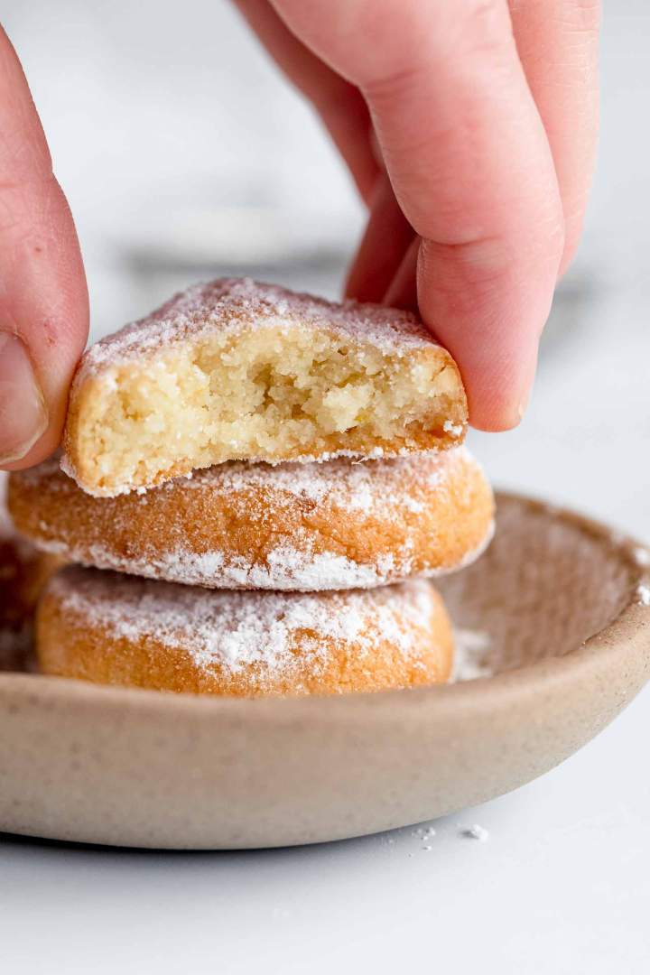 Ricciarelli (Italian Almond Cookies)