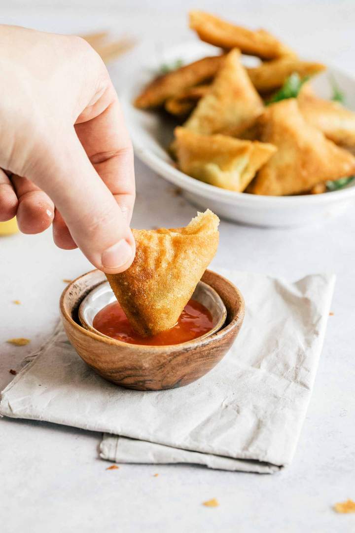 Bogati zelenjavni zavitki (Samosa)