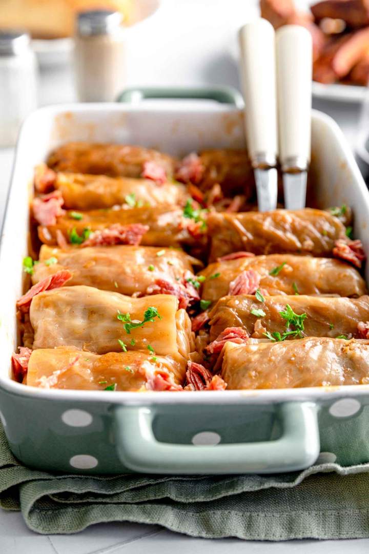 Oven-baked Stuffed Cabbage Rolls (Sarma)