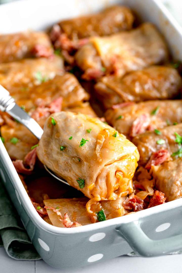 Oven-baked Stuffed Cabbage Rolls (Sarma)