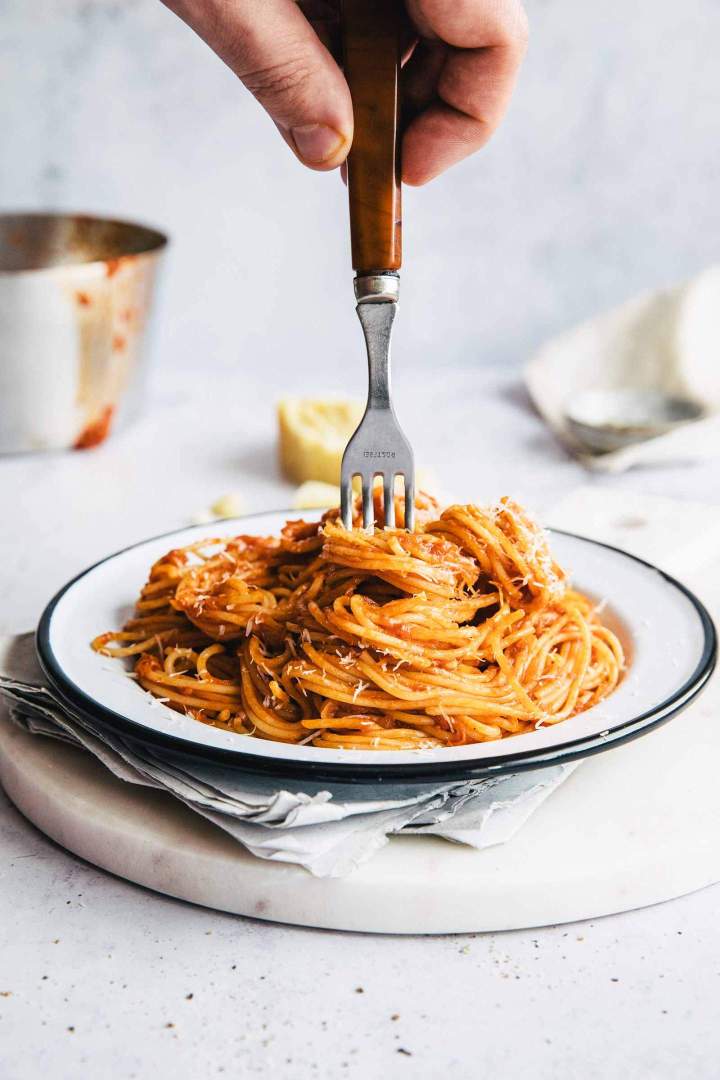 Spaghetti Marinara - Weekly Meal Plan: 7 Easy Dinner Ideas for the Week (Oct)