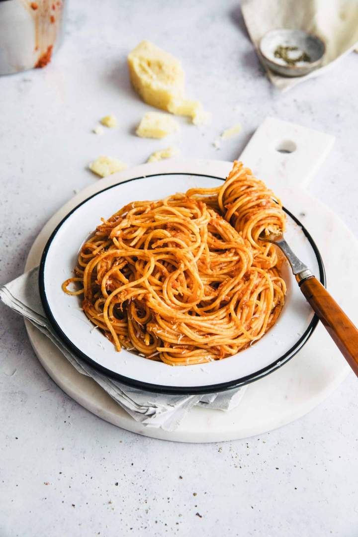 Spaghetti Marinara (Easy Tomato Pasta Sauce)