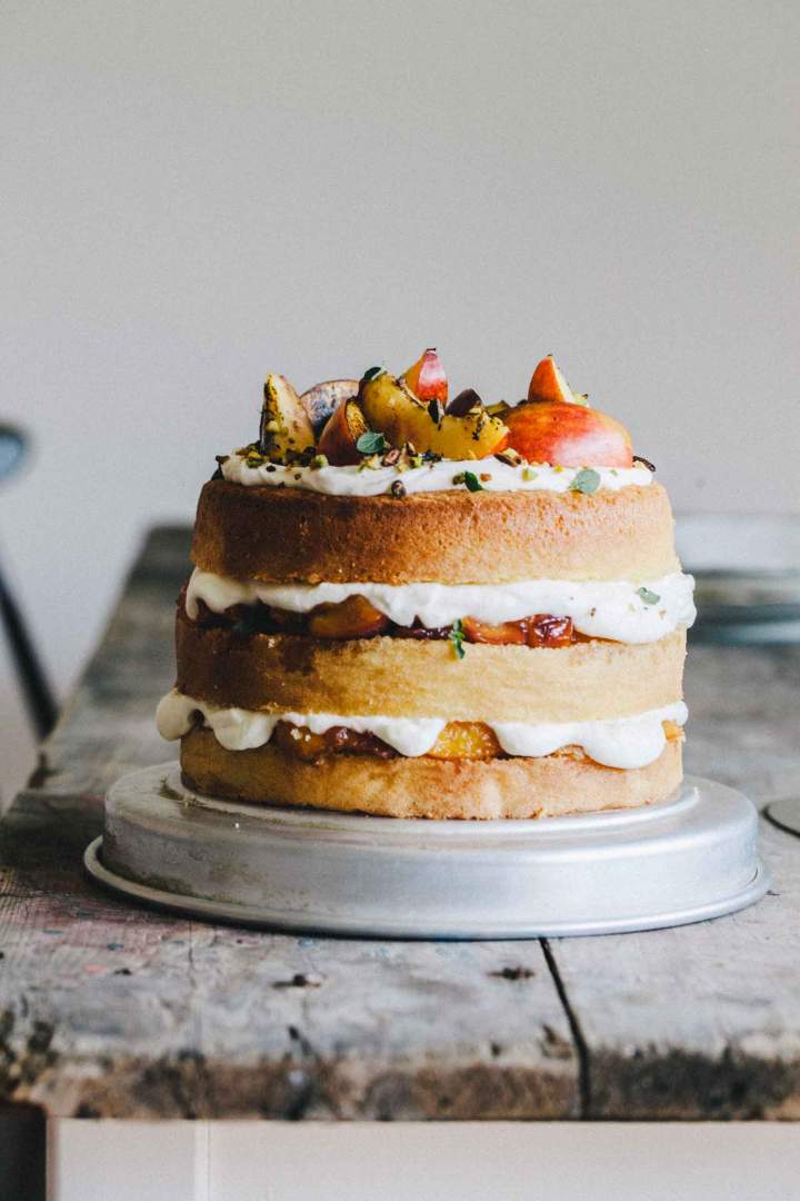 Sponge Cake with Yogurt Cream